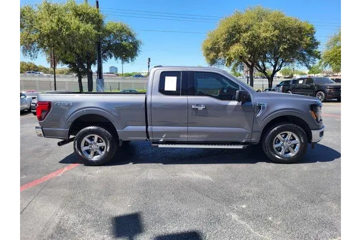$39500 : Ford F-150 2024 4x4 XLT 4dr image 2