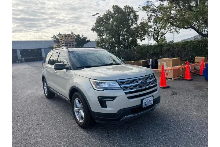 $23000 : Ford Explorer 2018 XLT 4dr S image 2