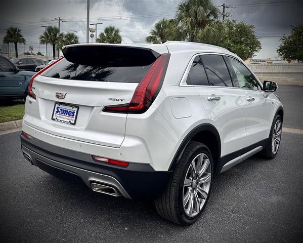 $35295 : 2023 CADILLAC XT4 Premium Lux image 6