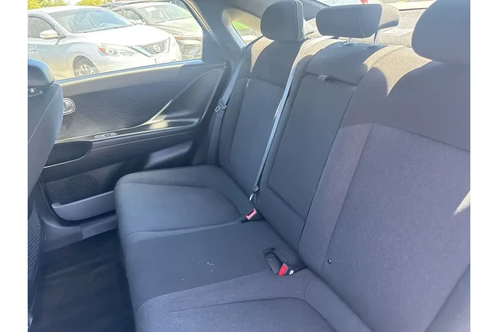 $23084 : Hyundai IONIQ 6 2024 SE 4dr image 10