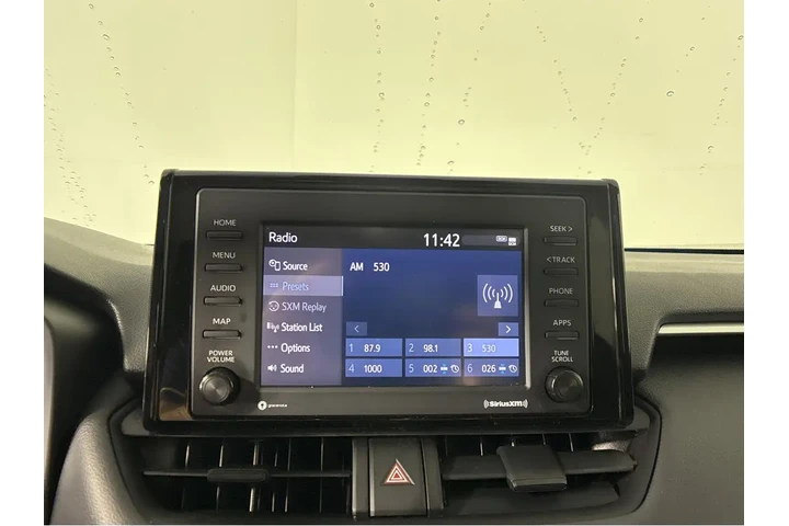 $30989 : Gold Certified2022 RAV4 XLE image 6