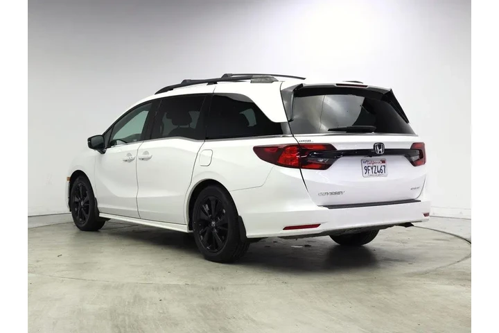 $35998 : Honda Odyssey 2023 Sport 4dr image 2