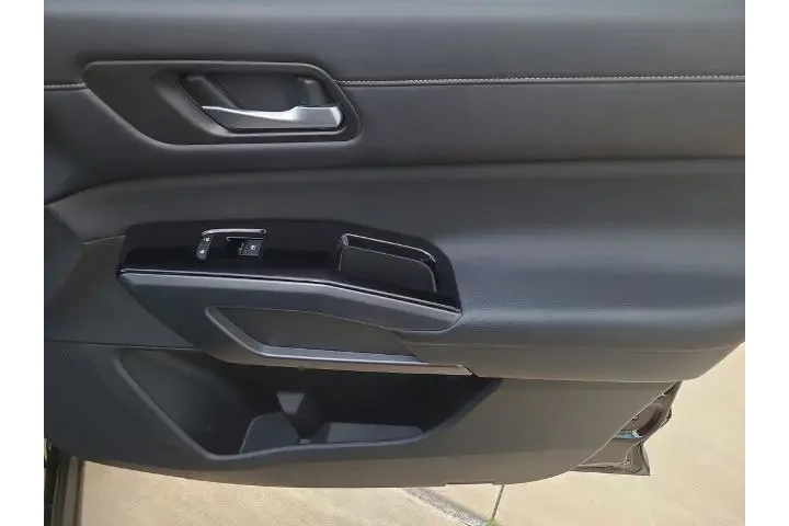 $35999 : Nissan Pathfinder 2024 SL 4d image 8