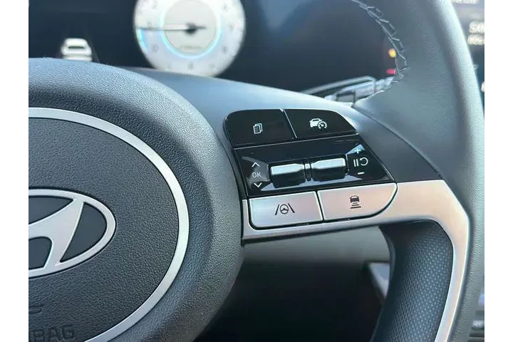 $26550 : Hyundai ELANTRA 2026 Limited image 10