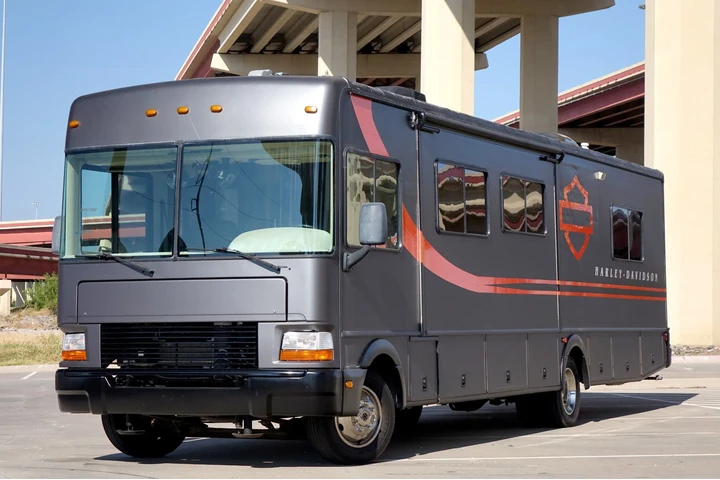 $14695 : 2000 Fleetwood Bounder image 10