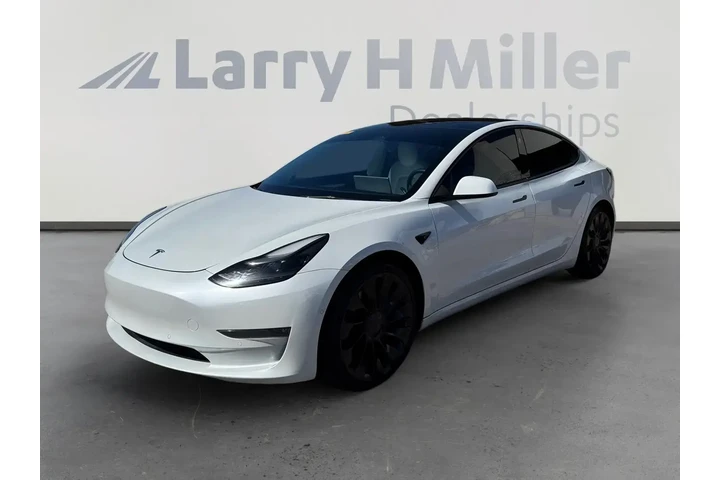$25839 : Tesla Model 3 2022 AWD Perfo image 1
