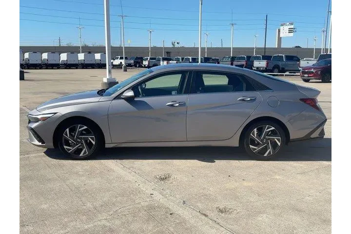 $20699 : Hyundai ELANTRA 2025 SEL Con image 6