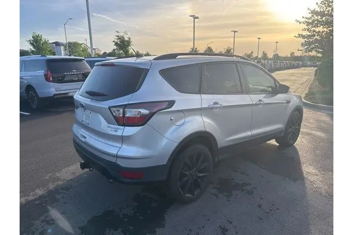 $16500 : Ford Escape 2017 AWD Titaniu image 7