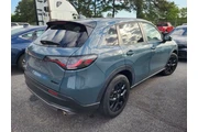 $25499 : Honda HR-V 2024 Sport 4dr Cr thumbnail