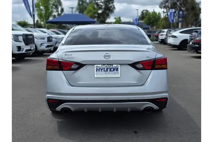 $16500 : Nissan Altima 2019 2.5 SL 4d image 6