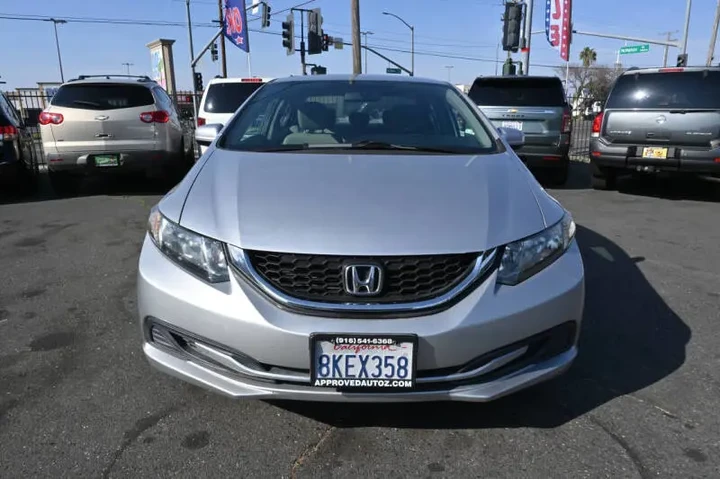 $9998 : 2015 Civic LX image 4