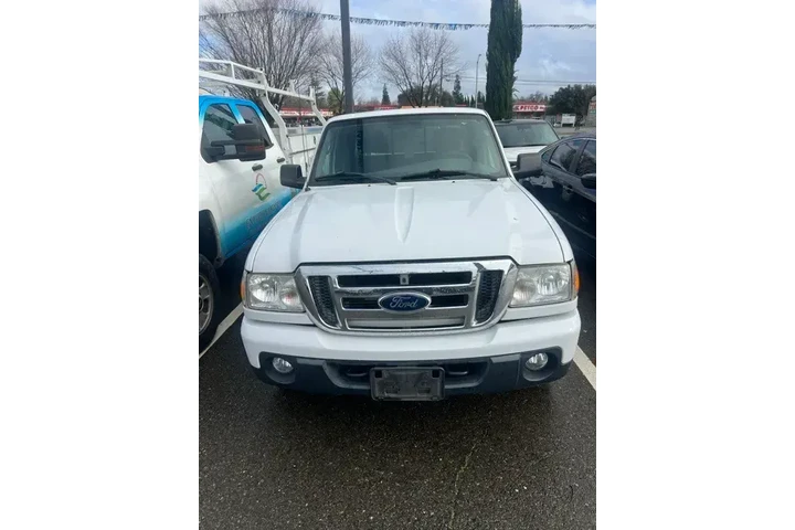 $15988 : Ford Ranger 2011 4x4 XLT 4dr image 2