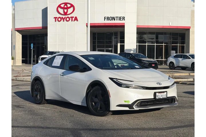 $28980 : Toyota Prius Prime 2023 SE 4 image 1