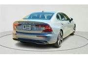 $25027 : Volvo S60 2024 B5 Plus Dark thumbnail