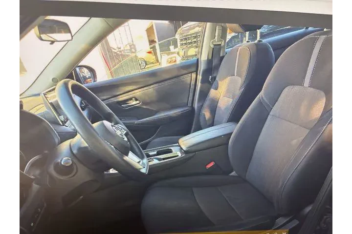 $21046 : Nissan Sentra 2024 SV 4dr Se image 7