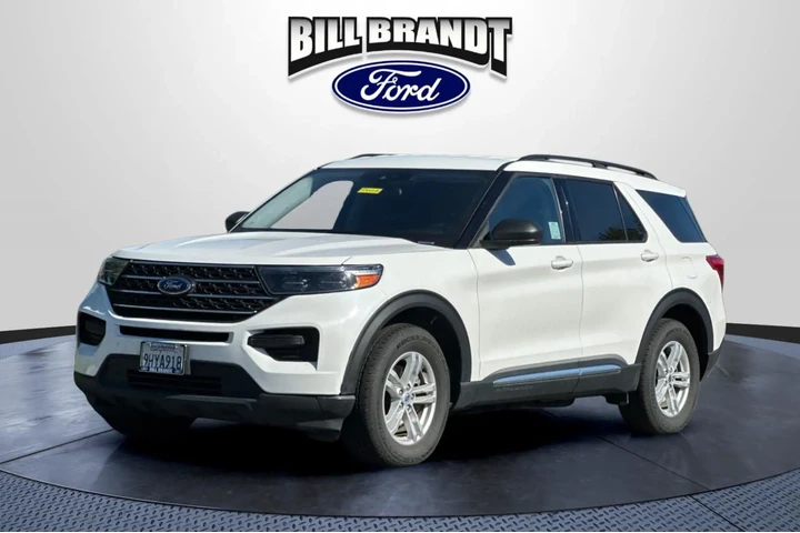 $29487 : Ford Explorer 2023 AWD XLT 4 image 8