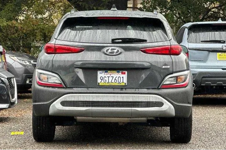 $14881 : Hyundai KONA 2023 AWD SEL 4d image 5