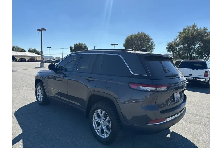 $25273 : Jeep Grand Cherokee 2023 4x2 image 6