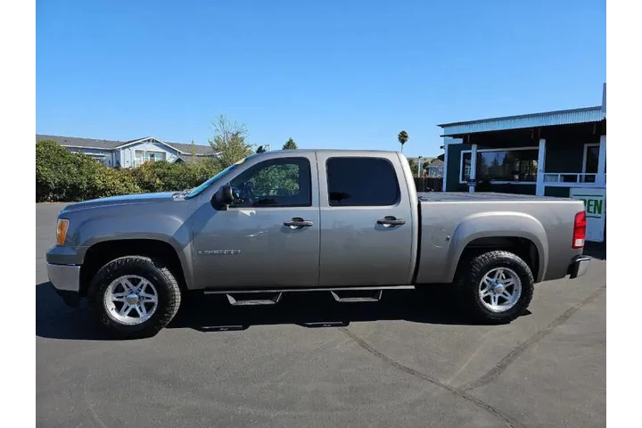 $15995 : 2009 GMC Sierra 1500 SL image 3