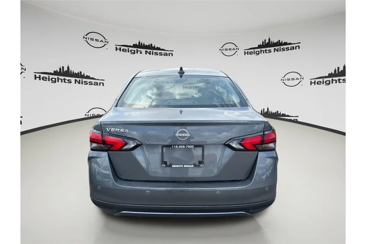 $18990 : Nissan Versa 2025 SV 4dr Sed image 5