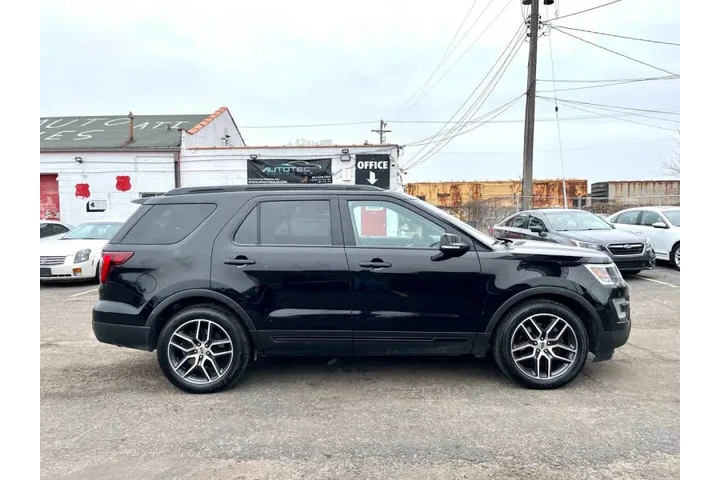 $18500 : 2016 Explorer Sport image 5