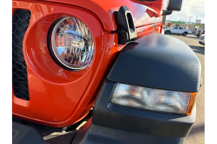 $30995 : 2020 Gladiator Sport S 4x4 image 6