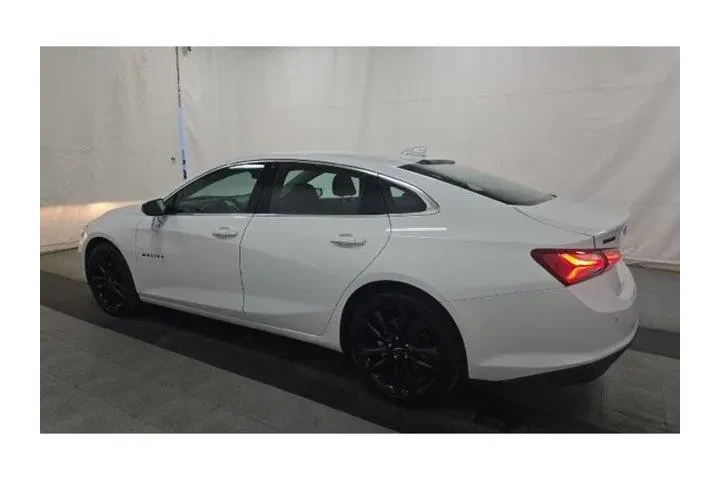 $23990 : Chevrolet Malibu 2024 LT 4dr image 4