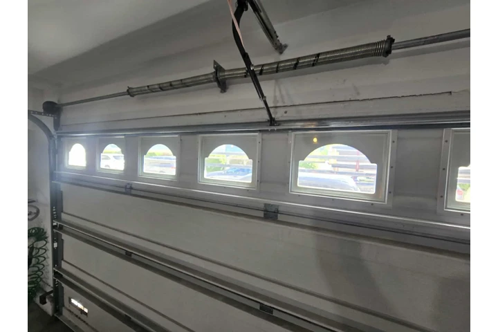 Garage door top section suppor image 2