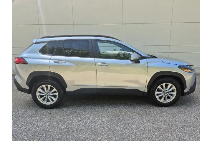 $26266 : Toyota Corolla Cross 2024 AW image 5