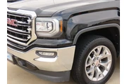 $25999 : GMC Sierra 1500 2018 4x2 SLT thumbnail