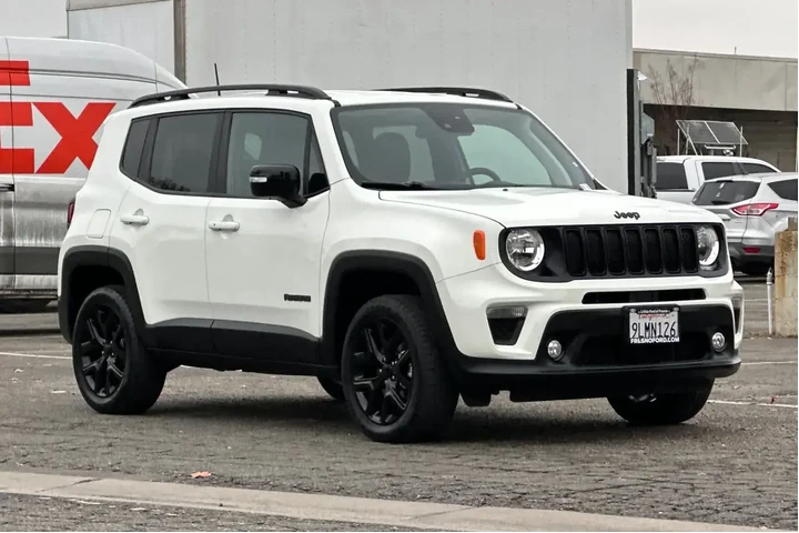 $22756 : Jeep Renegade 2023 4x4 Altit image 9