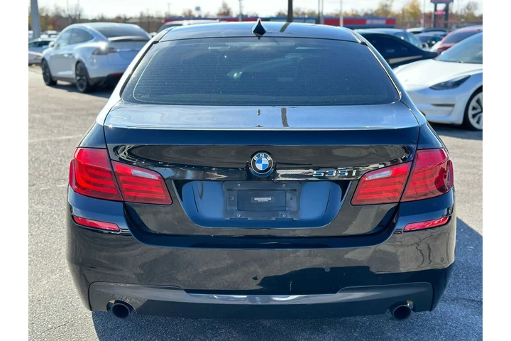 2011 BMW 5 SERIES 535I SEDAN image 10