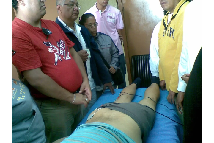 CLINICA DE MASAJES QUIRO SANA image 3