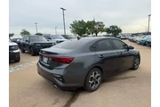 $14492 : Kia Forte 2019 LXS 4dr Sedan thumbnail