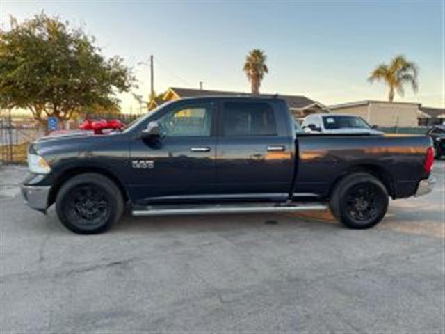 $18995 : 2015 RAM 1500 CREW CAB2015 RA image 4