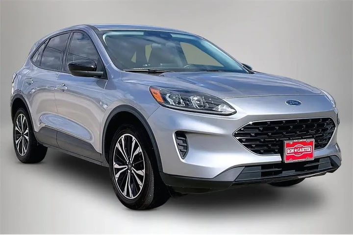 $17899 : Ford Escape 2022 AWD SE 4dr image 1