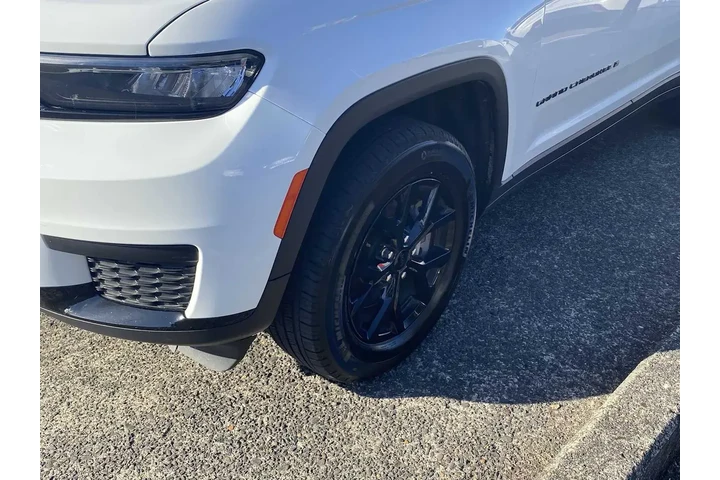 $33895 : Jeep Grand Cherokee L 2024 4 image 8