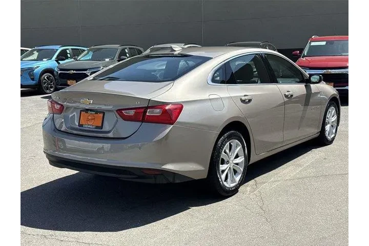 $19900 : Chevrolet Malibu 2025 LT 4dr image 3