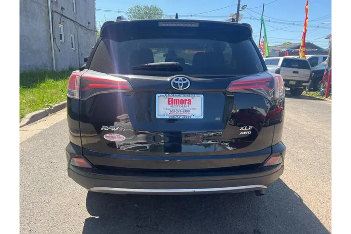$17999 : 2018 RAV4 XLE image 6