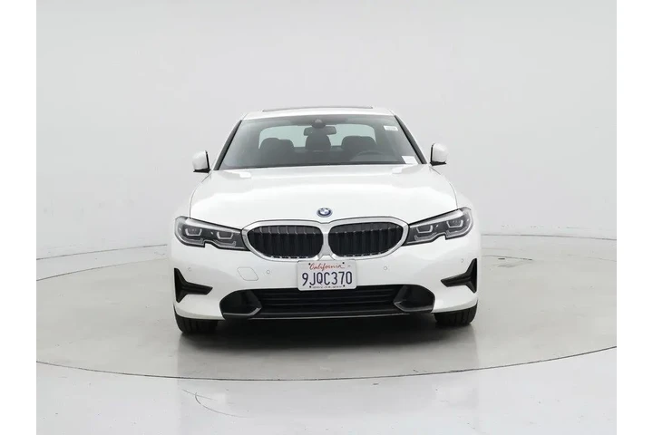 $27998 : BMW 3 Series 2022 330e 4dr S image 5