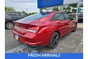 $21150 : Hyundai ELANTRA 2023 SEL 4dr thumbnail