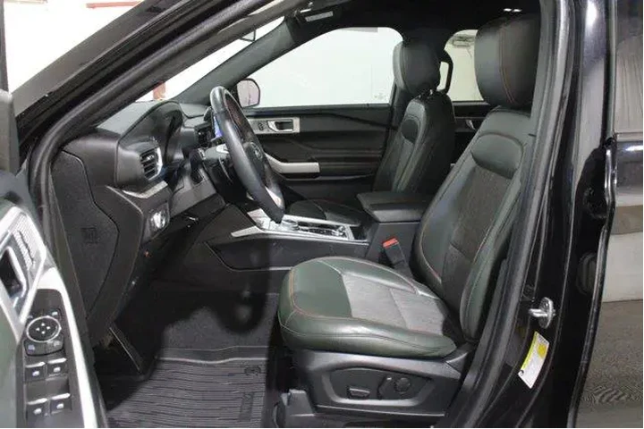 $32998 : Ford Explorer 2022 AWD Timbe image 3