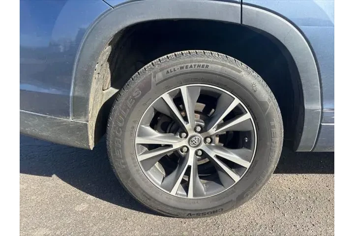 $13000 : Toyota Highlander 2016 XLE 4 image 6