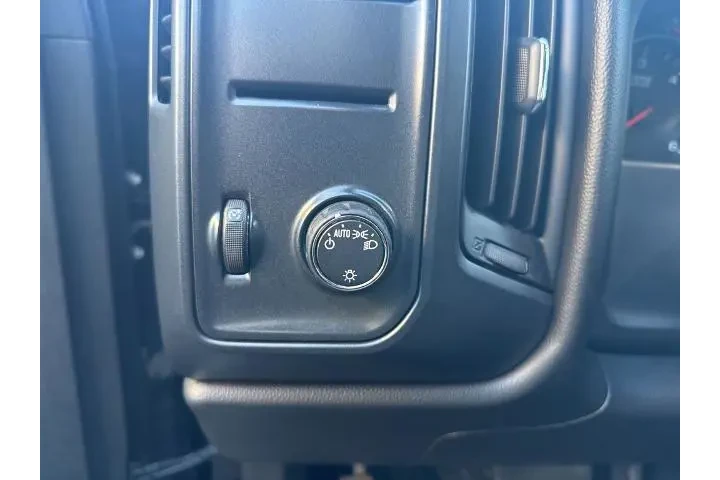 $16000 : Chevrolet Silverado 1500 201 image 7