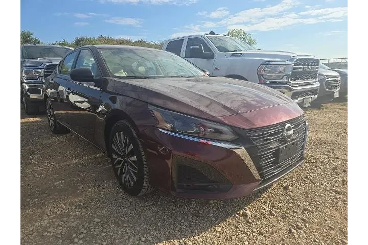 $18655 : Nissan Altima 2025 2.5 SV 4d image 4