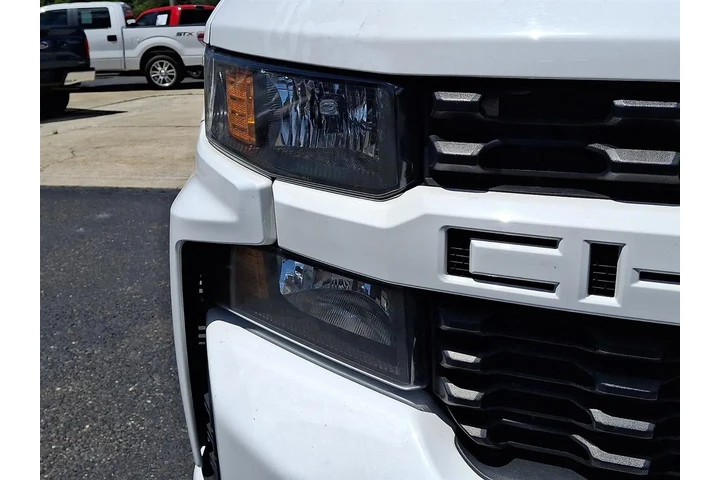 $26900 : 2021 Silverado 1500 Custom Do image 9