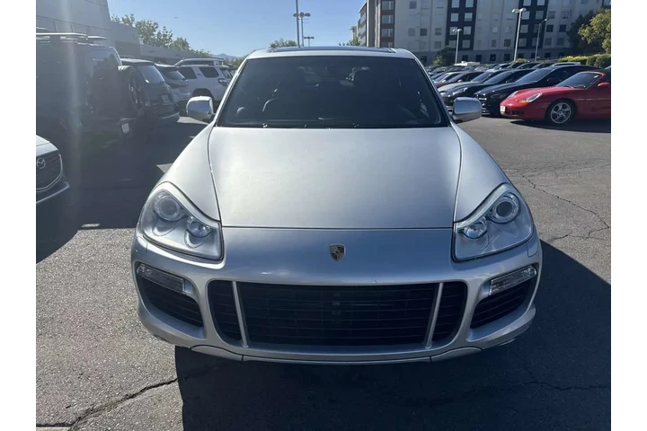 $18710 : 2008 Cayenne GTS image 4