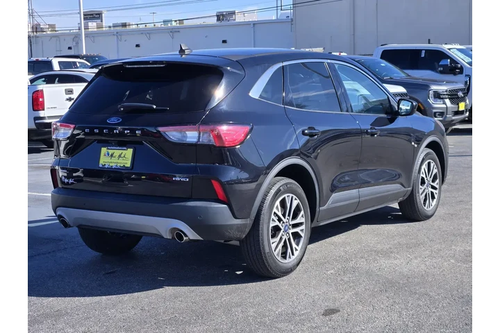 $21492 : Ford Escape 2022 AWD SEL 4dr image 5