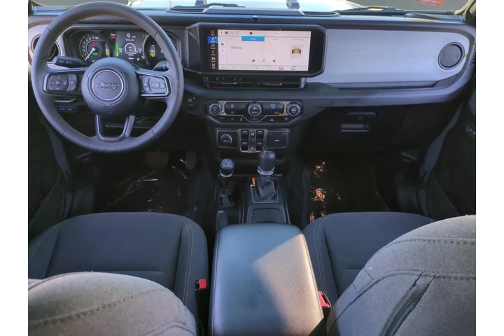 Jeep Wrangler 2025 image 10