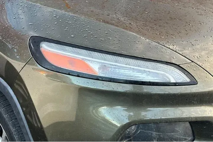 Jeep Cherokee 2015 Sport 4dr image 10